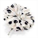 BLACK & WHITE HAIR GRIP
